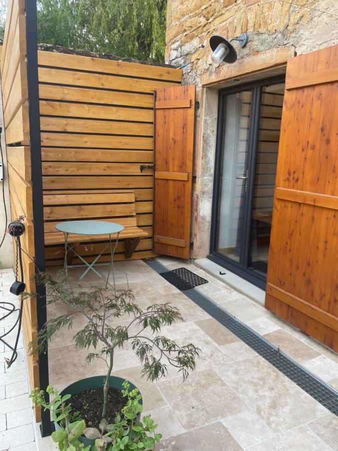Chambre Tropicale Privee Au Coeur D'Un Village Calme Et Proche Du Vignoble Vinzelles Dış mekan fotoğraf